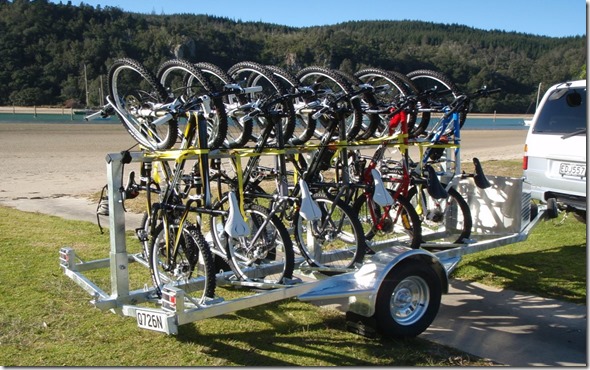 10-Bikes-0n-trailer
